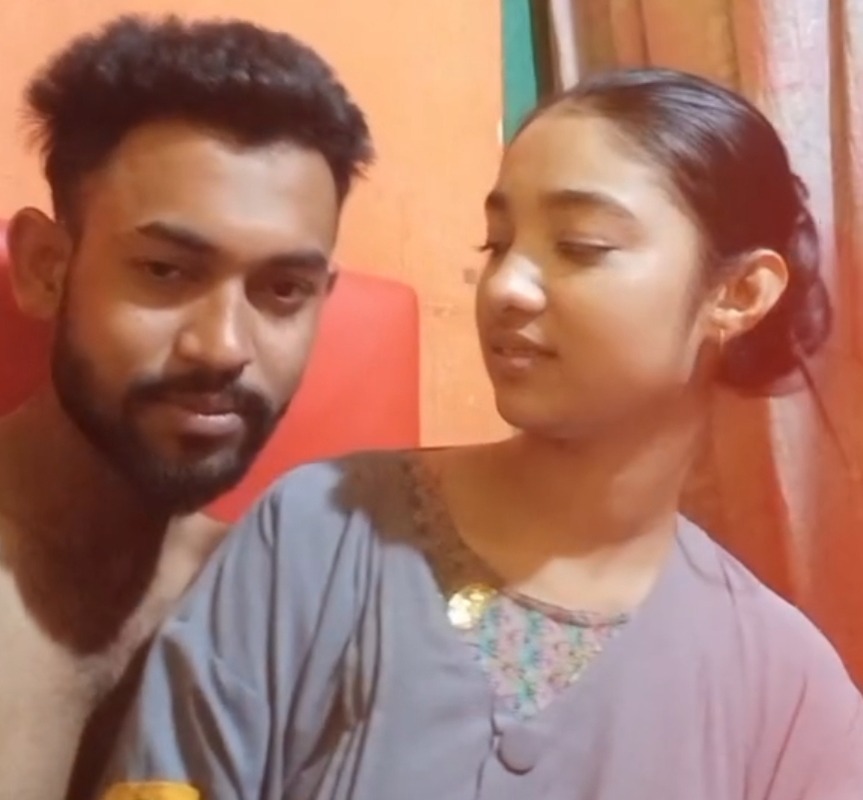 Viral খোলা মেলা ভিডিও ভাইরাল: Bf vs Gf সোস্যাল মিডিয়া গরম ভিডিও, অই জান না প্লিজ, ১৮+ সরাসরি রুম ডেট ভাইরাল Vid
